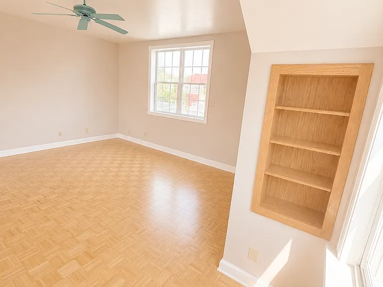 139 Jefferson St — Photo 13