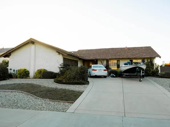 6262 Twin Lake Dr, San Diego, CA 92119