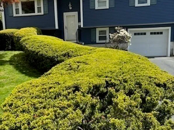 51 Ray Ave, Brockton, MA 02301