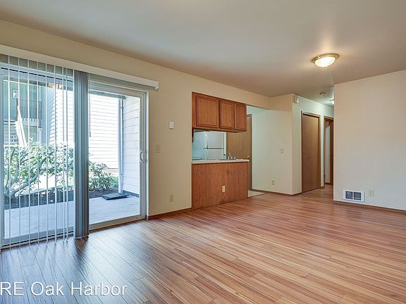 2nd image of 1661 NE 16th Ave APT F102