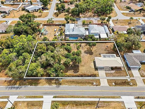 2nd image of 21029 PEACHLAND BOULEVARD