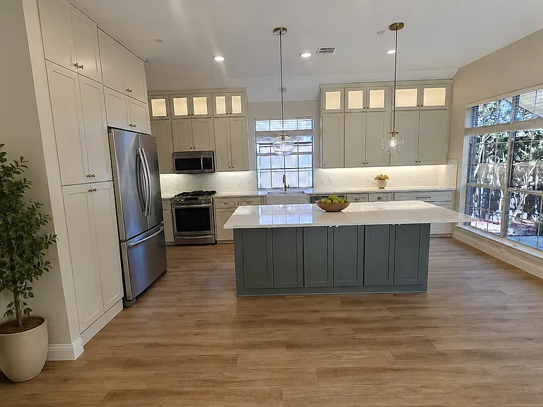 421 Long Cove Ct — Photo 3