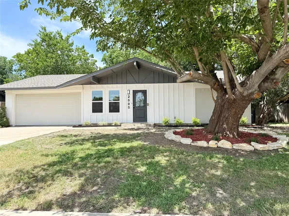 2005 Brentwood Ln, Carrollton, TX 75006