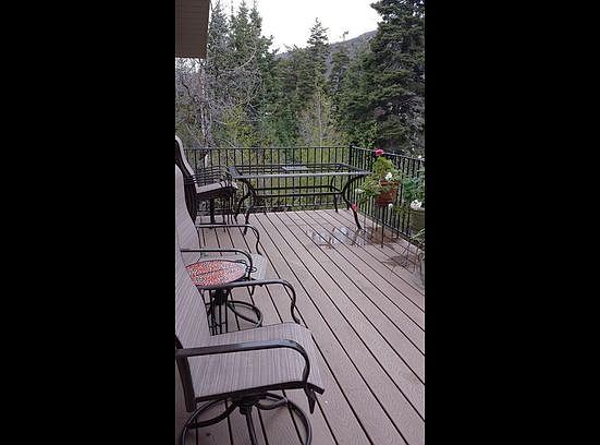 4th image of 690 Aspen Dr