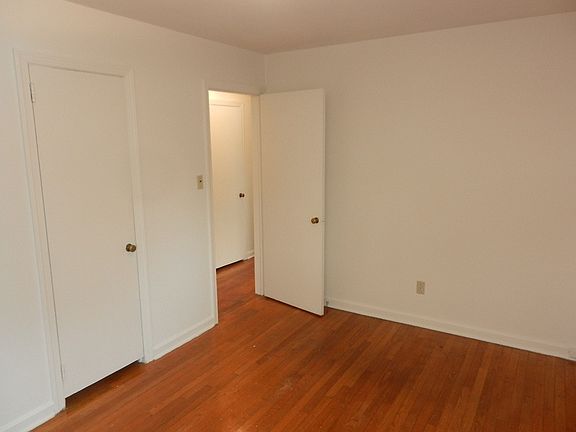 4th image of 2534 N Granada St
