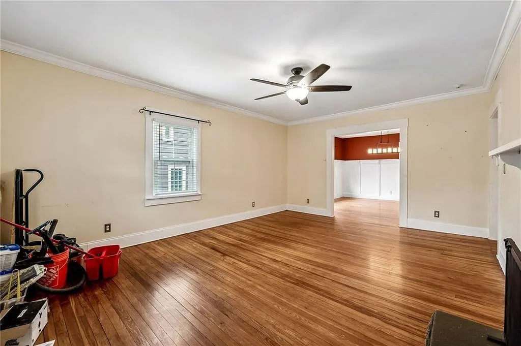 3 bed, 2.0 bath, 1878 sqft, $3,000 — Photo 4