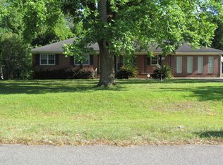 824 Community Ave, Albany, GA 31705