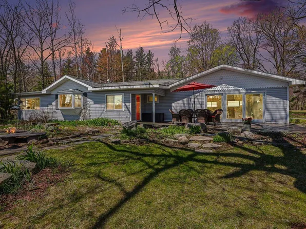8101 Long Lake Rd, Hale, MI 48739