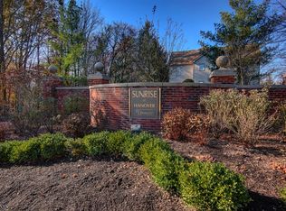 59 Sunrise Dr, Whippany, NJ 07981