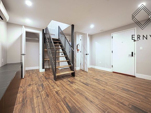 5th image of 862 Dekalb Ave #2N