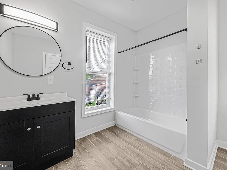 253 Beech St — Photo 8