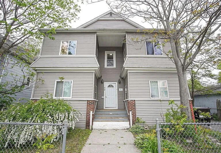 72 Kensington Ave #2L — Photo 1