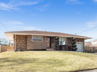 35 Copperfield Dr, Hamilton, NJ 08610