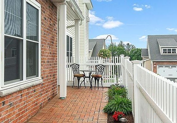 5th image of 100 Kirkbride Dr Unit 201A