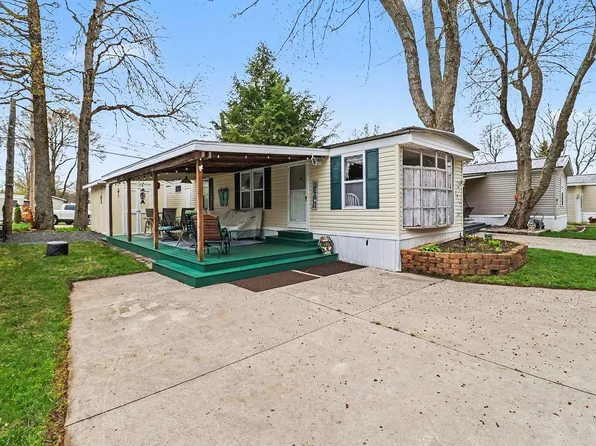 2759 N Basin St, Ludington, MI 49431