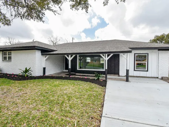 6513 Jackwood St, Houston, TX 77074