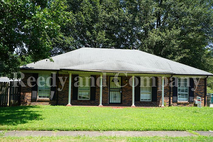 1st image of 4208 Sunnyslope Dr