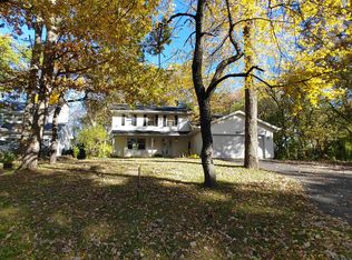 2507 Candlewick Dr SE, Poplar Grove, IL 61065