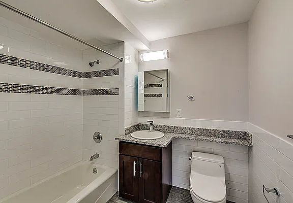 3rd image of 26-25 28th St #5C
