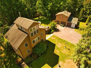 11700 Tompkins Point Rd, Wolcott, NY 14590