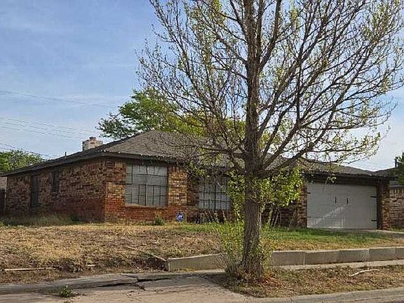 2nd image of 1124 Trinchera Dr