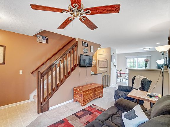 4th image of 5270 Royal Arch Cascade Dr #25-527