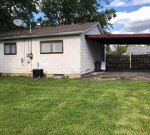 2nd image of 3695 Clearwater Dr
