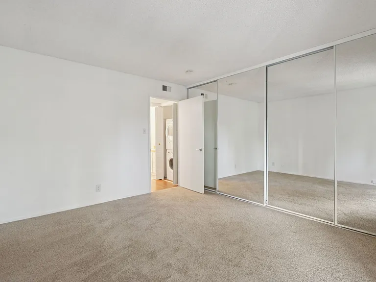 Solano Apartments — Photo 55