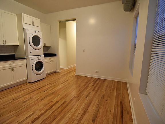 3rd image of 3803-3809 N Broadway St #3805-3