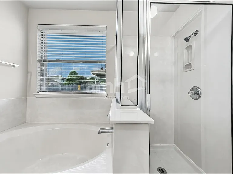 2288 Green Meadows Ln — Photo 11