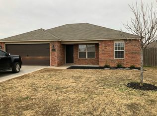 5400 SW Regent Rd, Bentonville, AR 72713