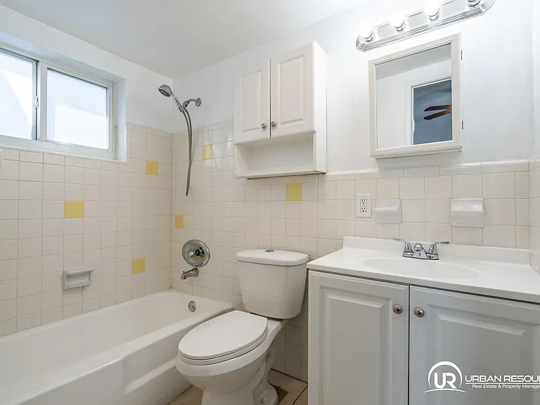 3049 NW 9th Ave #4 — Photo 12