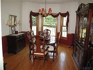 5th image of 55 Springfield Dr