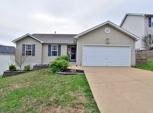 1204 New Harvest Ct, Fenton, MO 63026