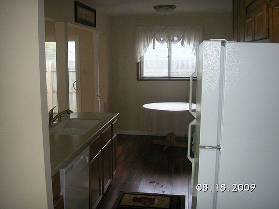 3rd image of 1354 Glengary Dr