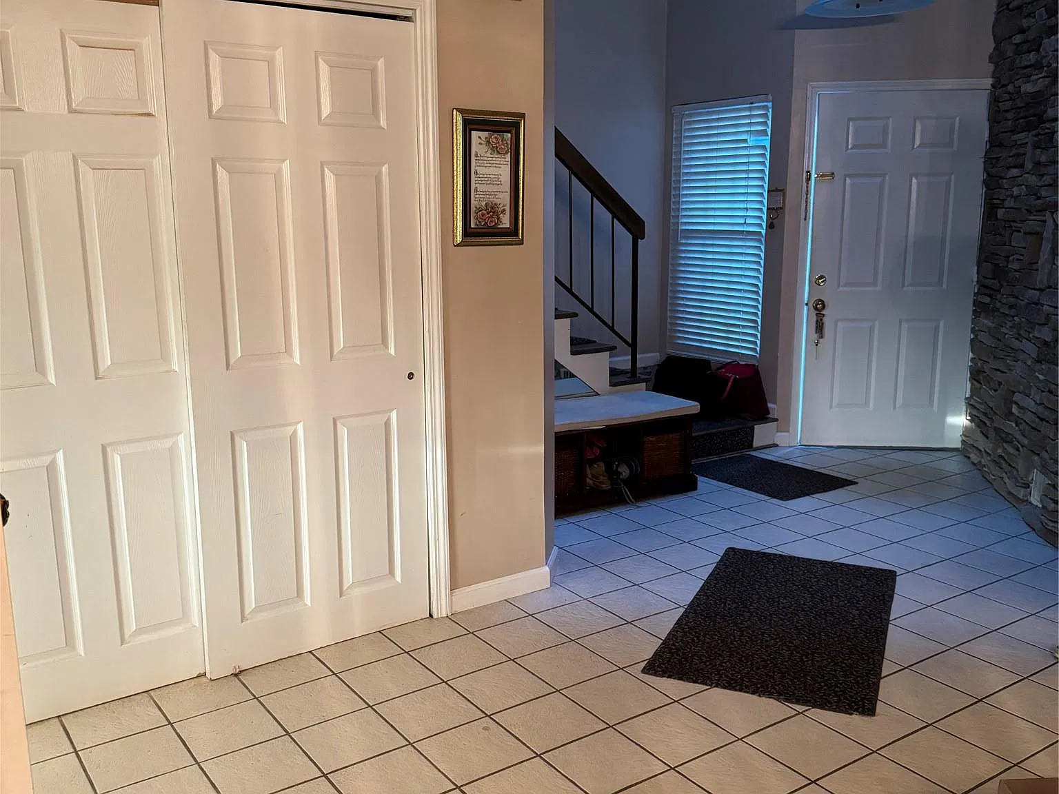 4 bed, 2.5 bath, 2358 sqft, $3,950 — Photo 3