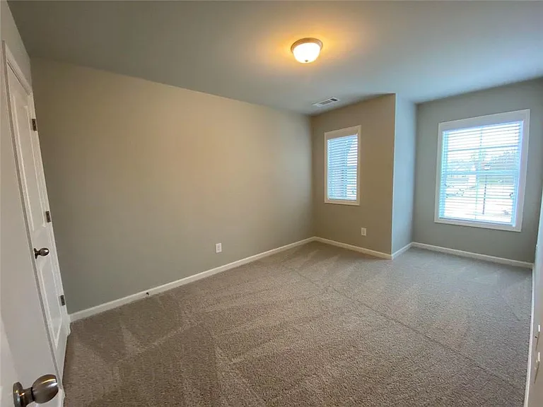 2615 Morgan Place Dr — Photo 23