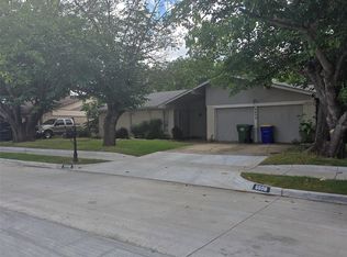 6608 Summertime Ln, Watauga, TX 76148