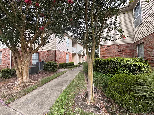 900 Dean Lee Dr Photo 1 900 Dean Lee Dr Photo 1