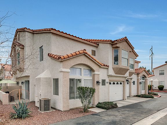 3rd image of 6844 Coral Rock Dr