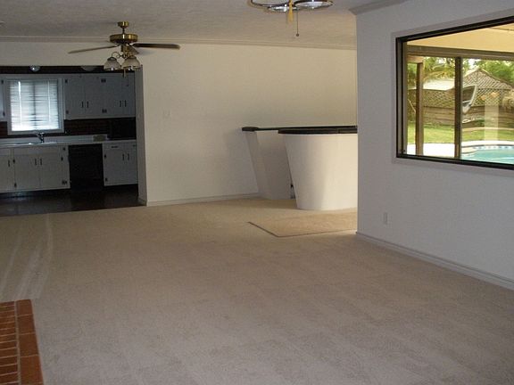 5th image of 3425 Durwood Dr