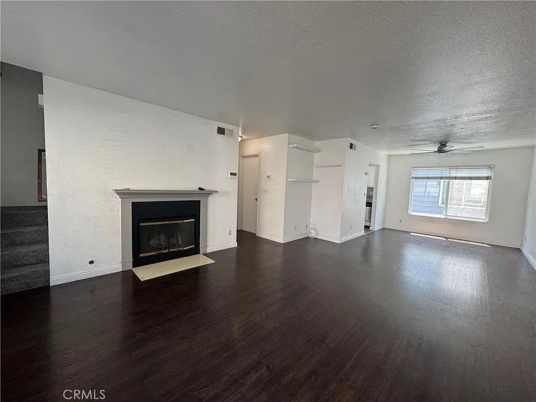 76 N Sierra Bonita Ave #4 — Photo 7