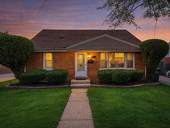 4th image of 10906 McVicker Ave