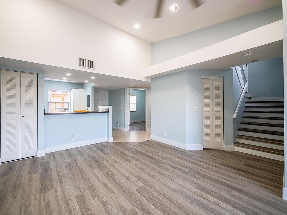 1st image of 1020 Lake Shore Drive #202