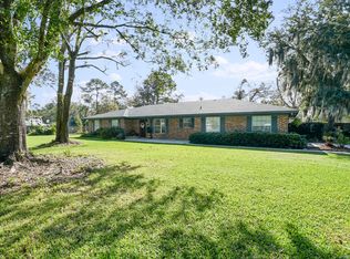 332 Whispering Woods Dr, Fleming Island, FL 32003