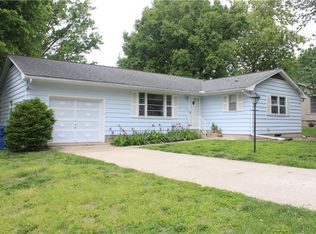 1101 Sunset Hill Rd, Brookfield, MO 64628