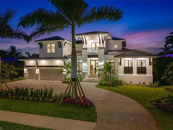 2nd image of 529 Neapolitan WAY