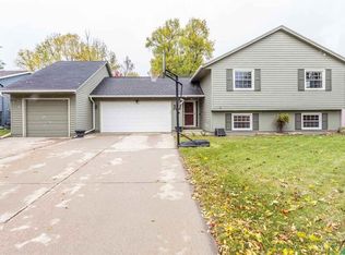 6012 W Coughran Ct, Sioux Falls, SD 57106