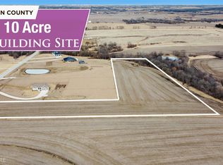 10950 S R St #V, Indianola, IA 50125