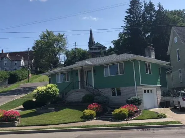 152 Sunset Dr, Corning, NY 14830